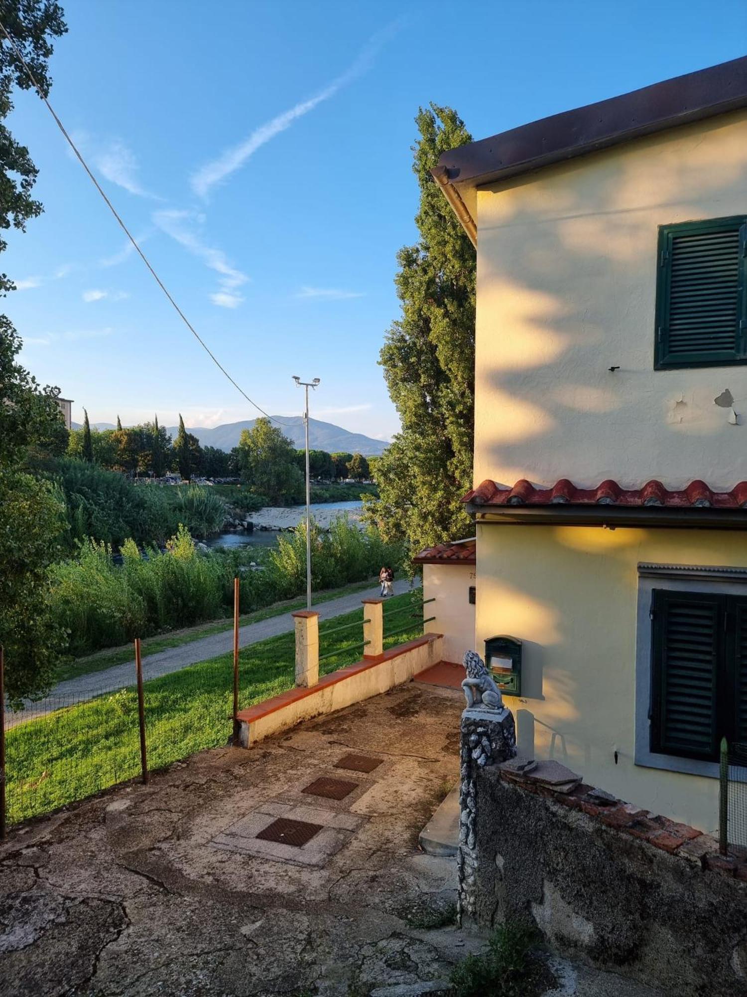 La Casina Sul Fiume Appartement Prato  Buitenkant foto